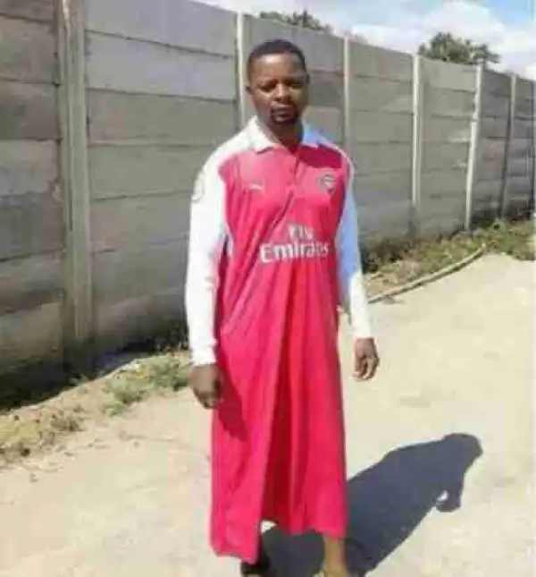 Photo: Arsenal fans come and carry your uncle o!